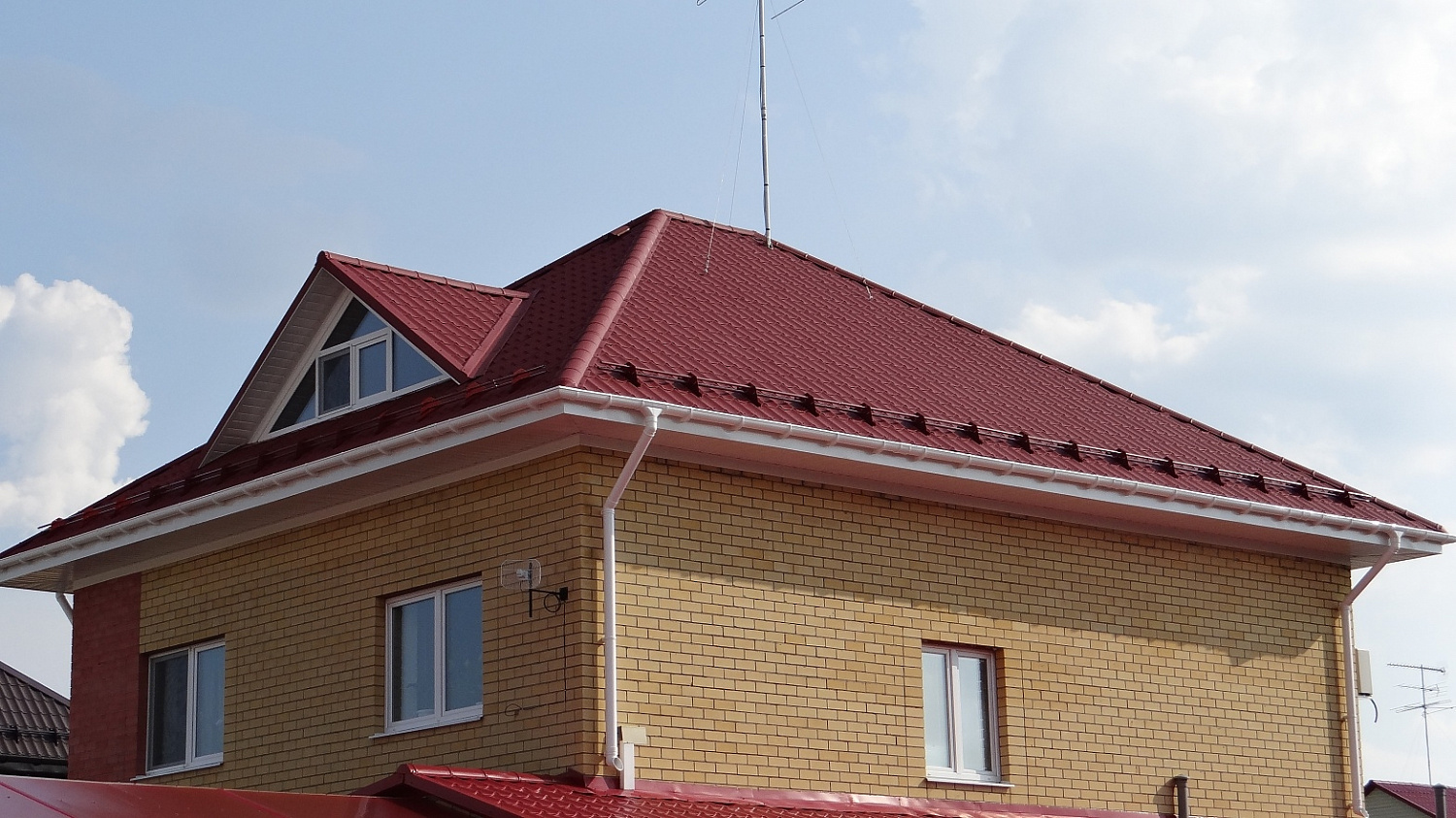 Труба водосточная 3 м Docke LUX, пломбир